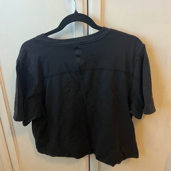 All in Motion Black Short Sleeve Tee - Picture 2 of 3